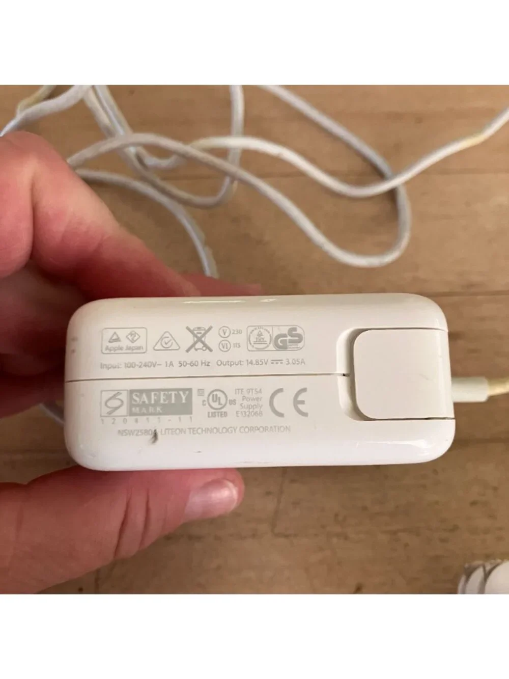 Apple/Non (LOT OF 3) 45W MagSafe 2 Power Adapter A1436 Charger Set White AN EXC